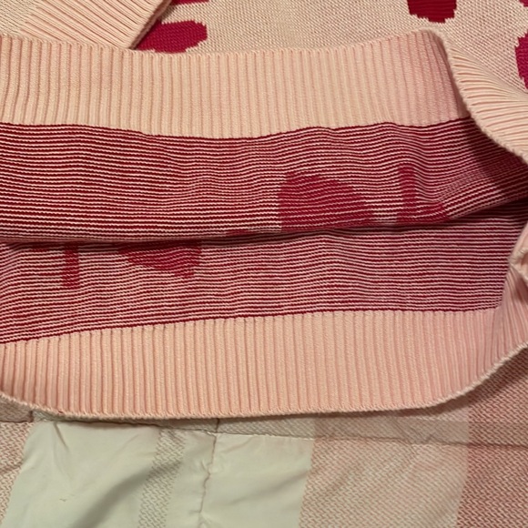 Pink flower pullover sweater- $25 when bundled - Picture 5 of 9